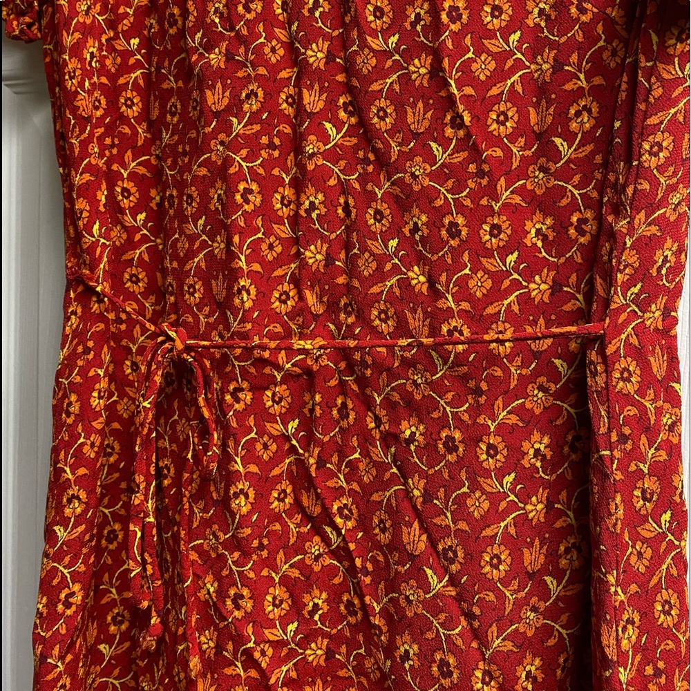 Dress - Picture 4 of 7
